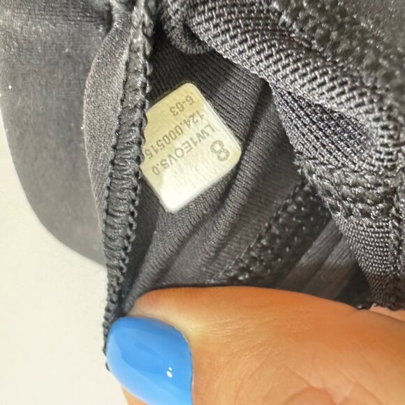 Lululemon One Shoulder Asymmetric Crop Top Padded Bra Black 8 Athleisure Yoga - Picture 7 of 7